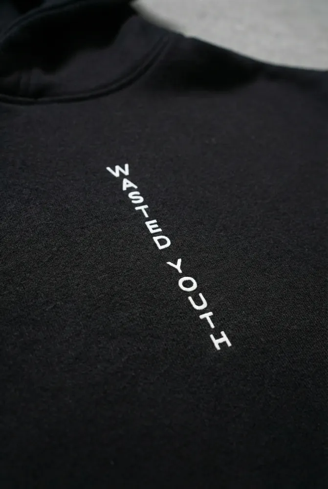 WY hoodie close up